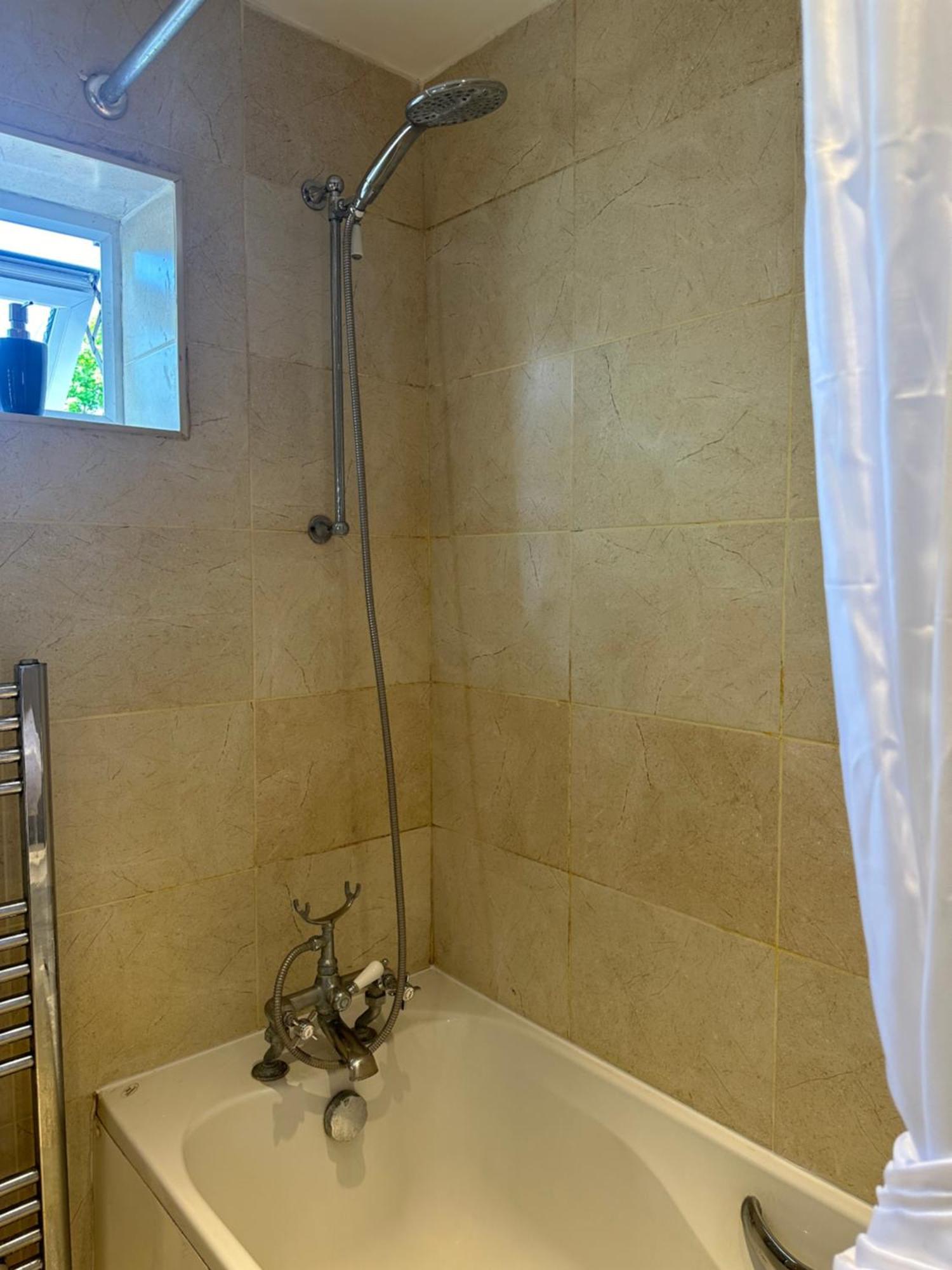 Leavesden Residence - Central - Cosy - Harry Potter Watford  Exterior photo